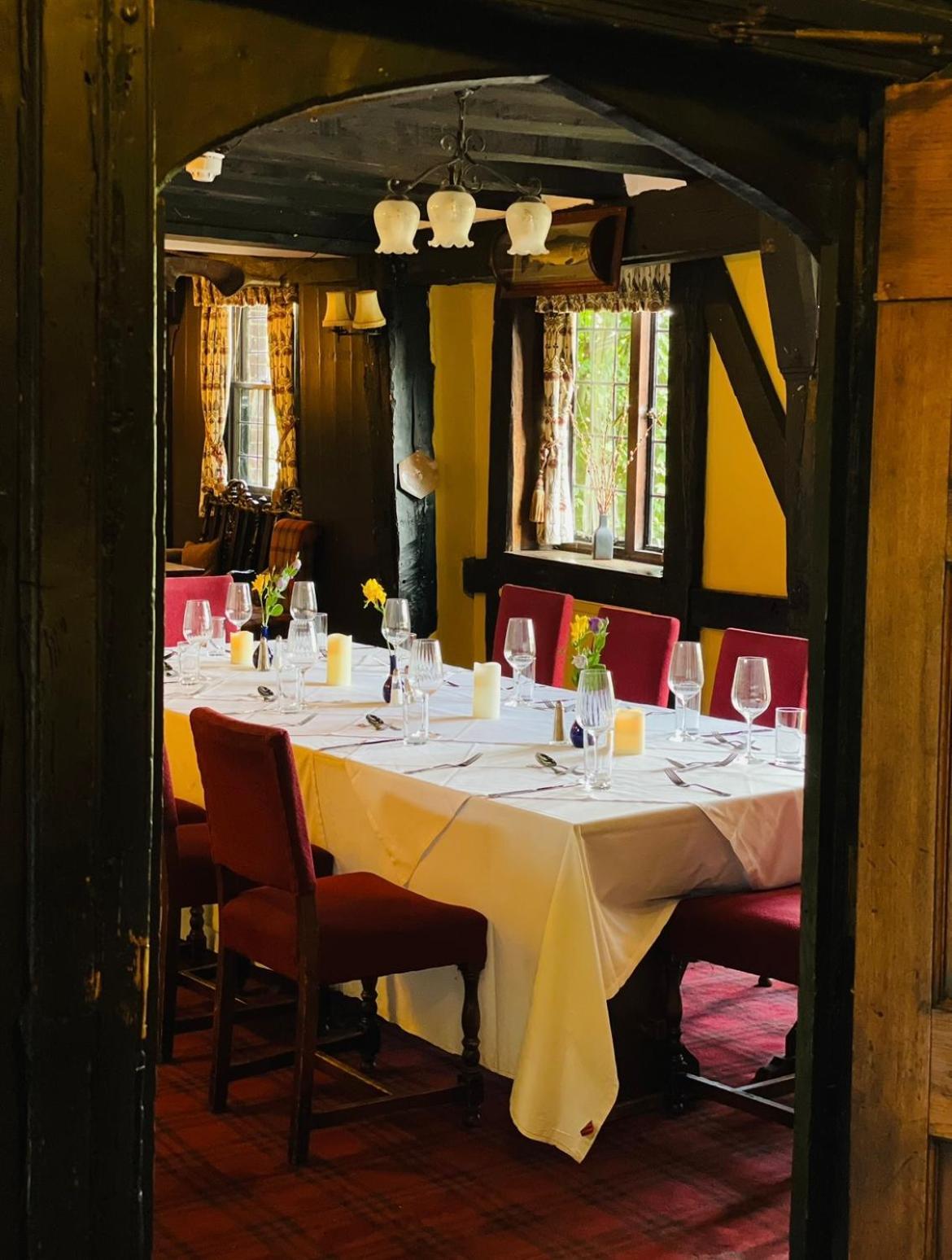 The Star And Eagle Hotel Goudhurst Bagian luar foto