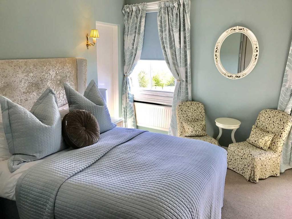 The Star And Eagle Hotel Goudhurst Bagian luar foto
