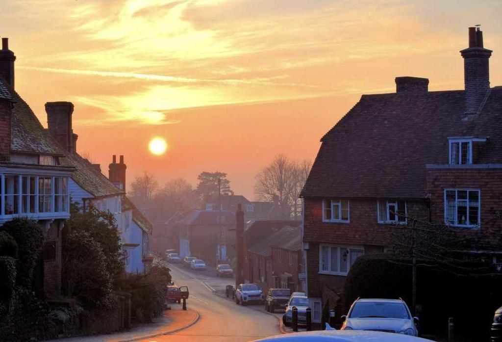 The Star And Eagle Hotel Goudhurst Bagian luar foto