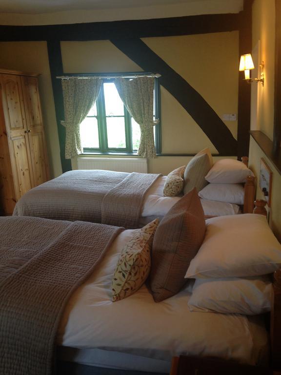 The Star And Eagle Hotel Goudhurst Ruang foto