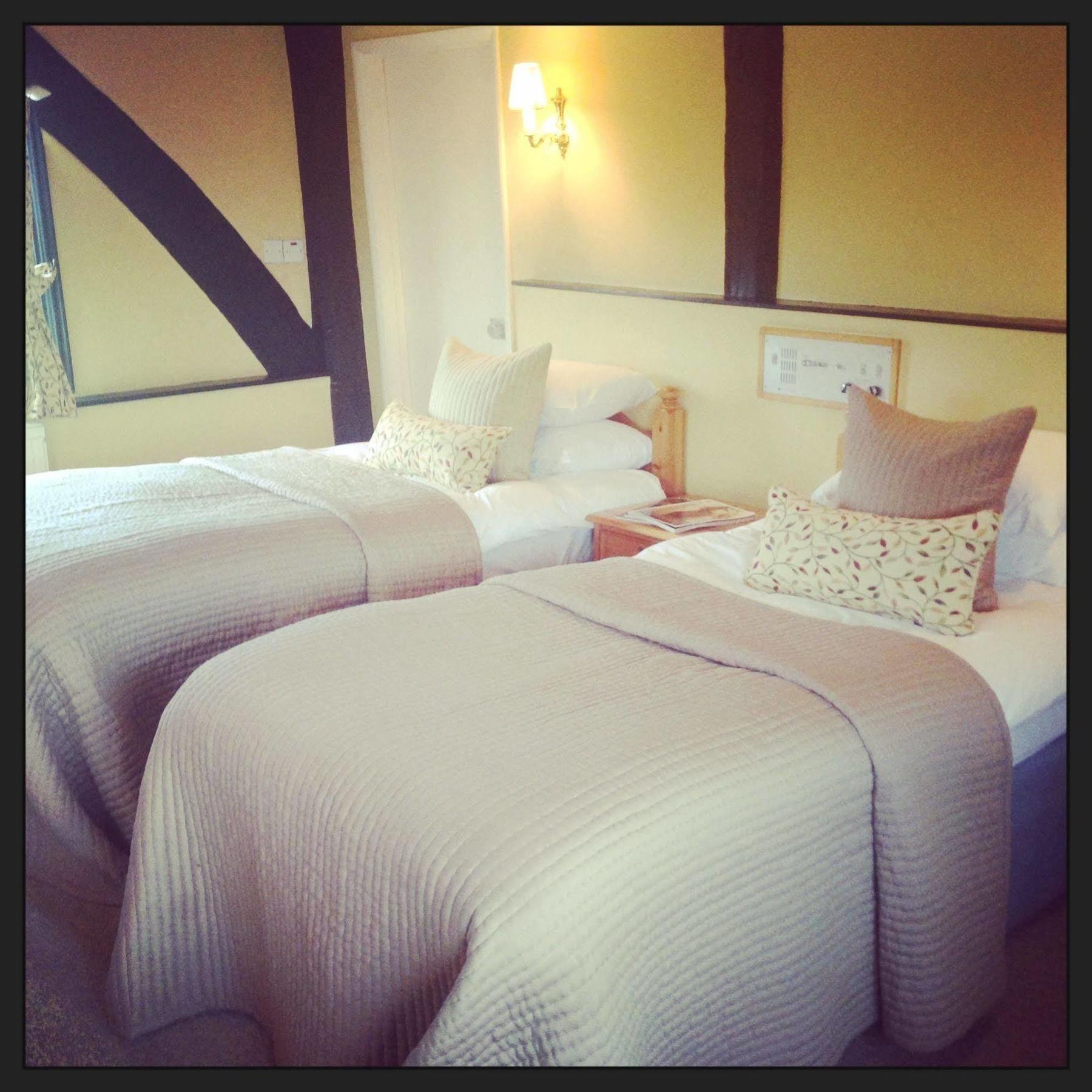 The Star And Eagle Hotel Goudhurst Bagian luar foto